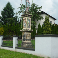 Kapliczka we wsi Stanisław Dolny, gmina Kalwaria Zebrzydowska, powiat wadowicki.