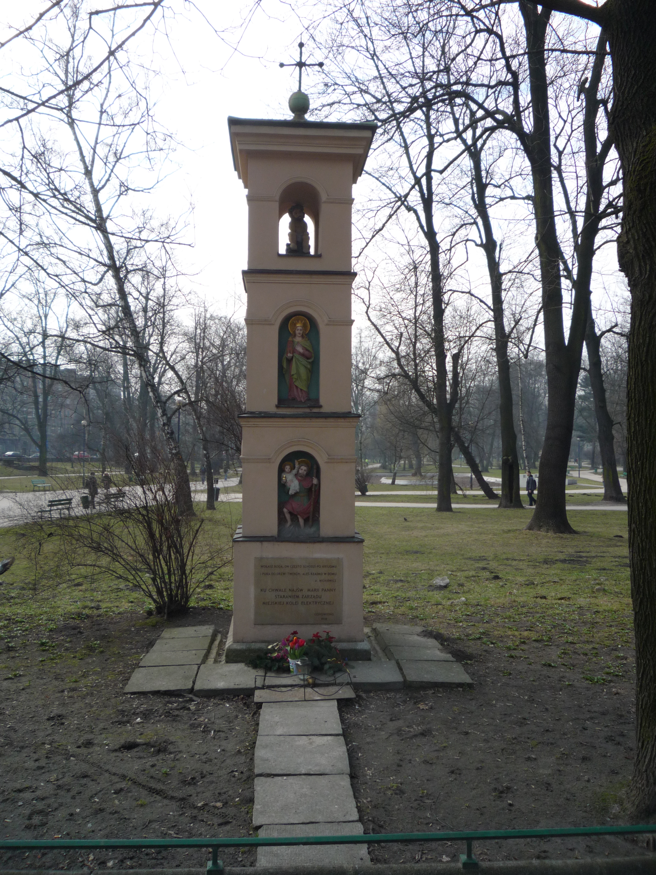 Kapliczka w Parku Krakowskim w Krakowie.